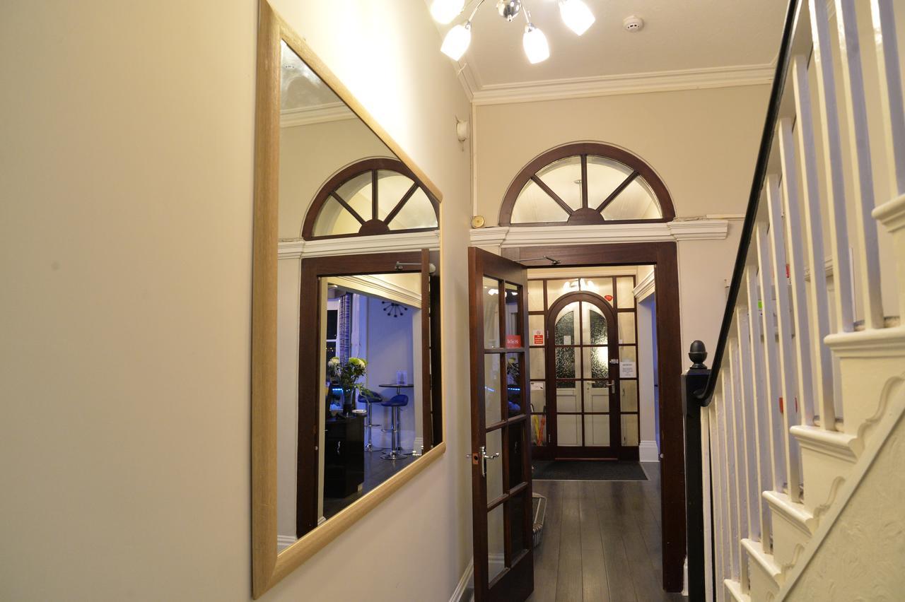Lauriston & Lawton Court Hotel Λαντούντνο Εξωτερικό φωτογραφία
